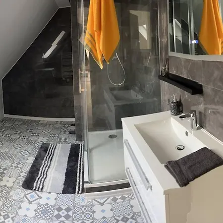 50m2 *